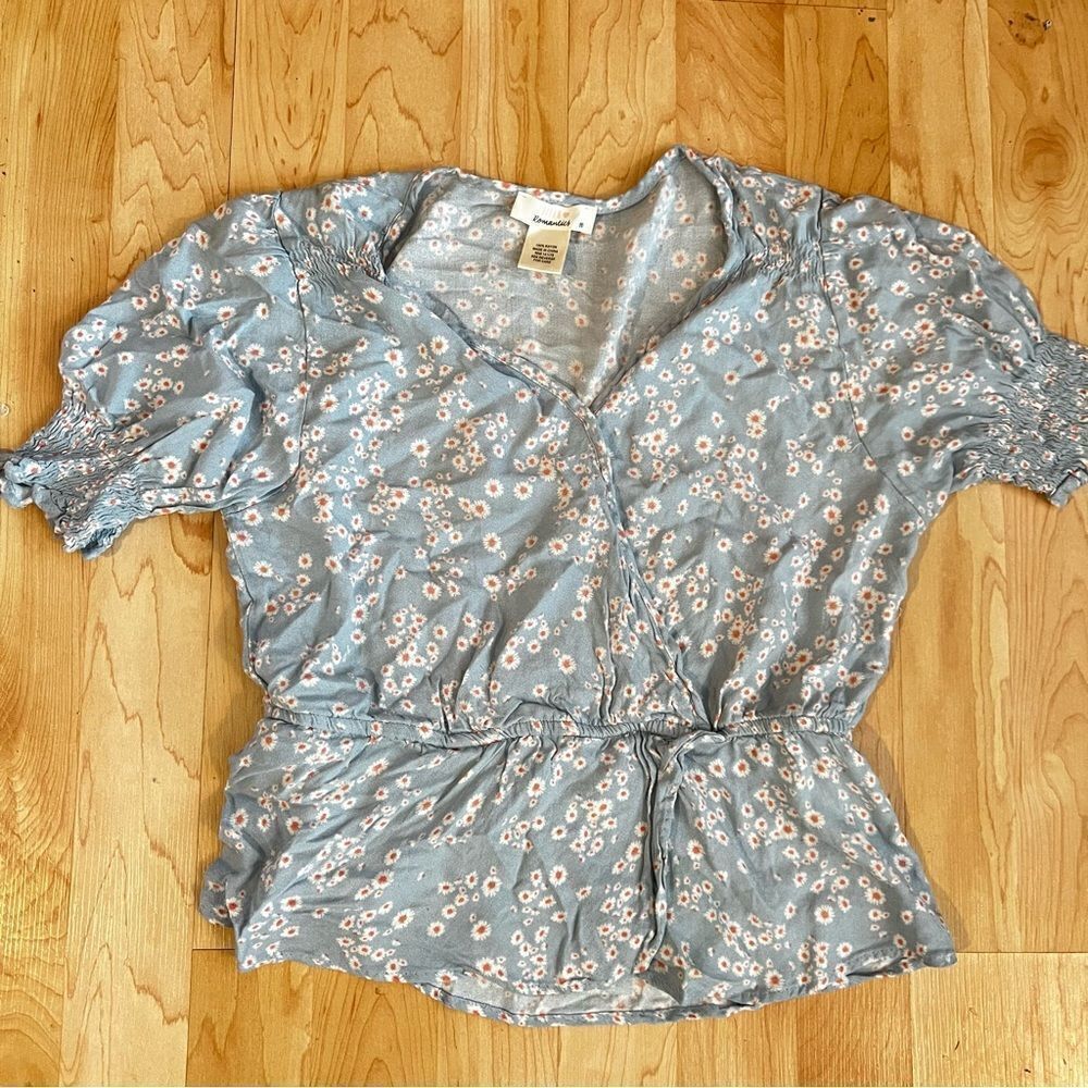 Urban Romantics Blue Floral Top Womens Medium